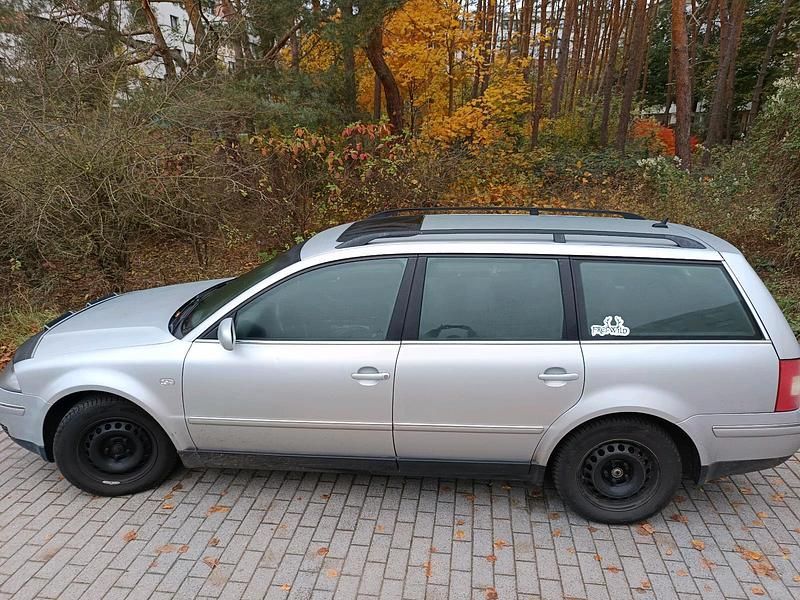 Silber Gebraucht 2004 VW Passat Kombi | 1.000 € (Superpreis) - Bild 1/4