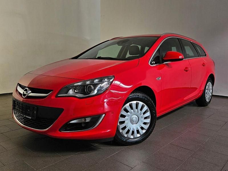 Gebraucht Opel Astra Exklusiv 140 PS (102 kW) 2016 Rot Kombi