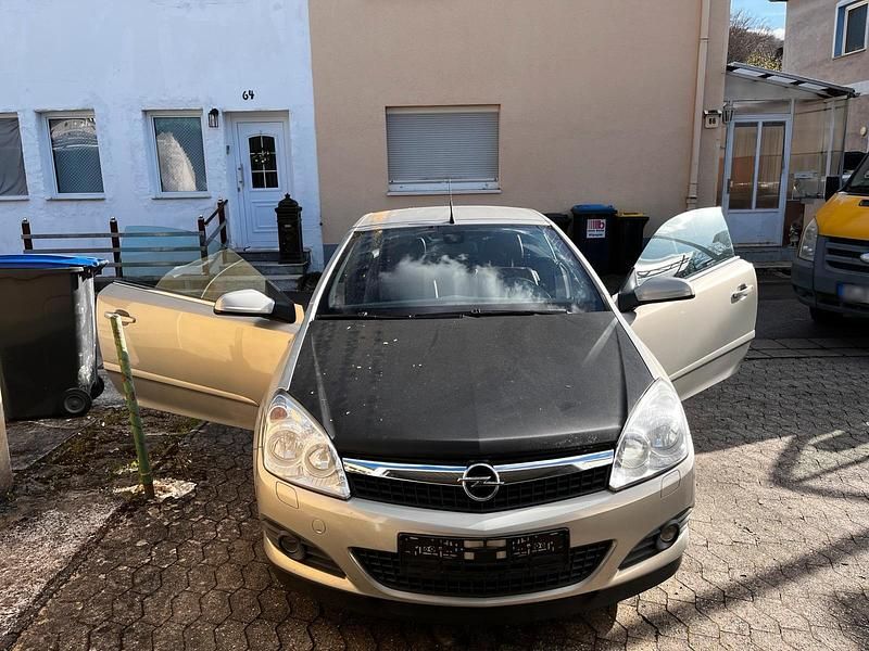 Gebraucht Opel Astra Cabriolet 110 PS (80 kW) 2007 Silber Cabrio