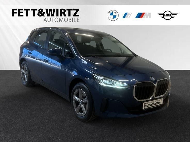 Phytonicblau metallic Gebraucht 2024 BMW 216 | 27.990 € (Guter Preis) - Bild 1/3