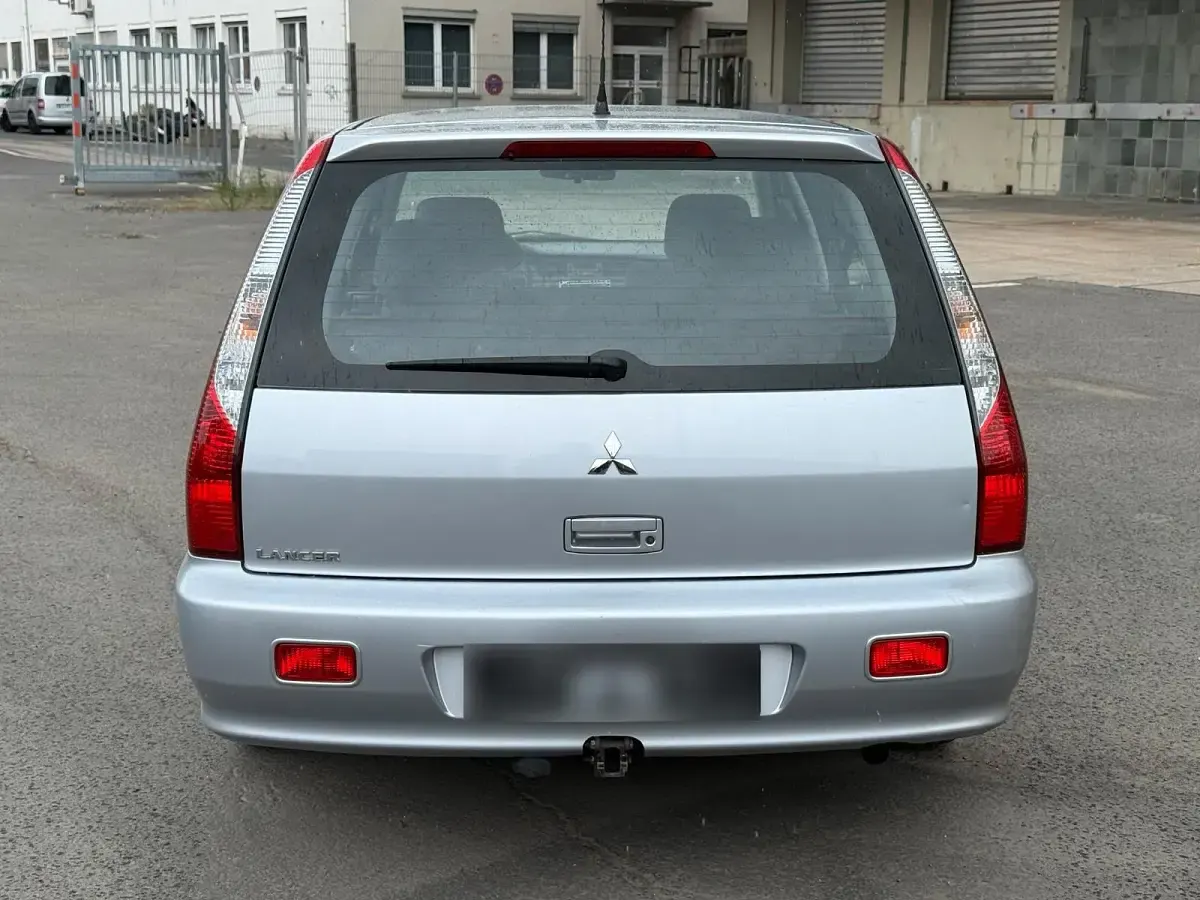 Gebraucht Mitsubishi Lancer 98 PS (72 kW) 2003 Silber Kombi