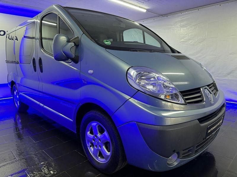 Gebraucht Renault Trafic Privilege 145 PS (106 kW) 2007 Blau Van / Kleinbus