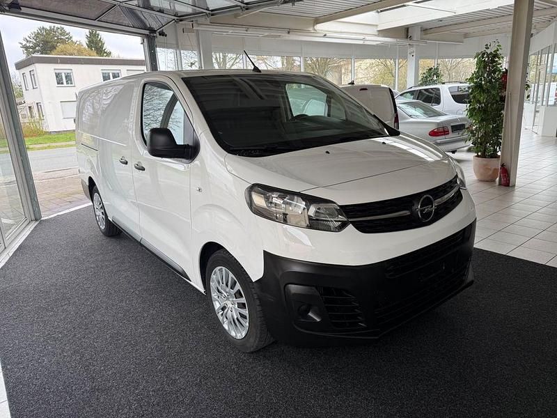 Gebraucht Opel Vivaro 150 PS (110 kW) 2021 Weiß Van / Kleinbus