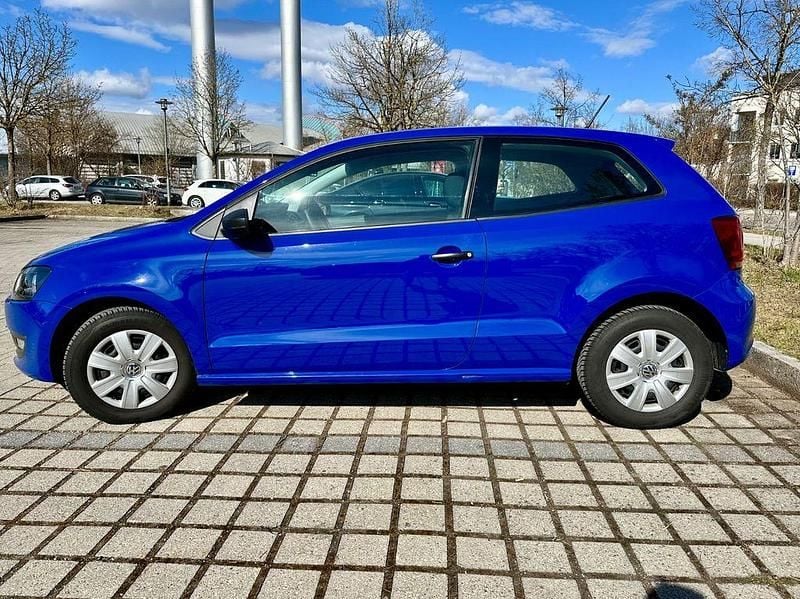 Gebraucht VW Polo Trendline 60 PS (44 kW) 2012 Blau Kleinwagen