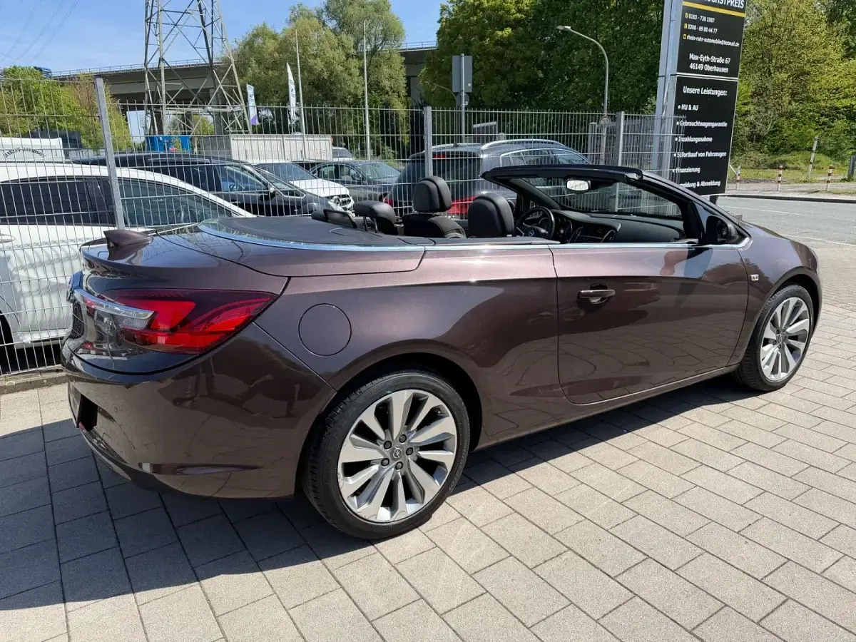 Gebraucht Opel Cascada Ultimate 170 PS (125 kW) 2017 Braun Cabrio