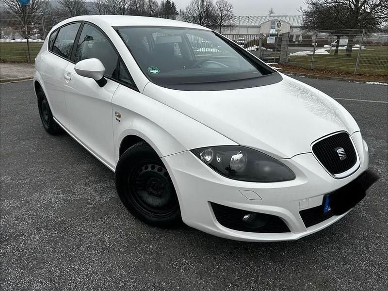 Gebraucht Seat Leon 125 PS (91 kW) 2010 Weiß Limousine