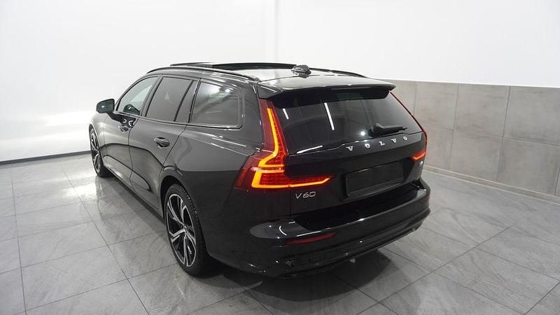 Gebraucht Volvo V60 Ultimate 197 PS (144 kW) 2023 Schwarz Kombi