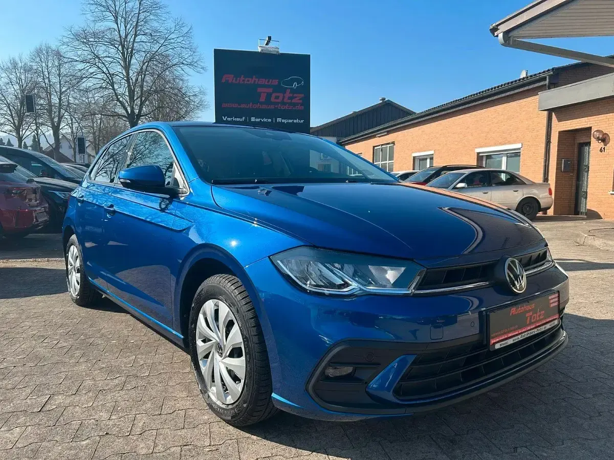 Gebraucht VW Polo Life 80 PS (58 kW) 2024 Blau Kleinwagen