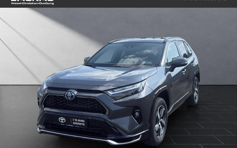 Grey metallic Neu 2025 Toyota RAV4 Hybrid SUV | 50.890 € (Superpreis) - Bild 1/4