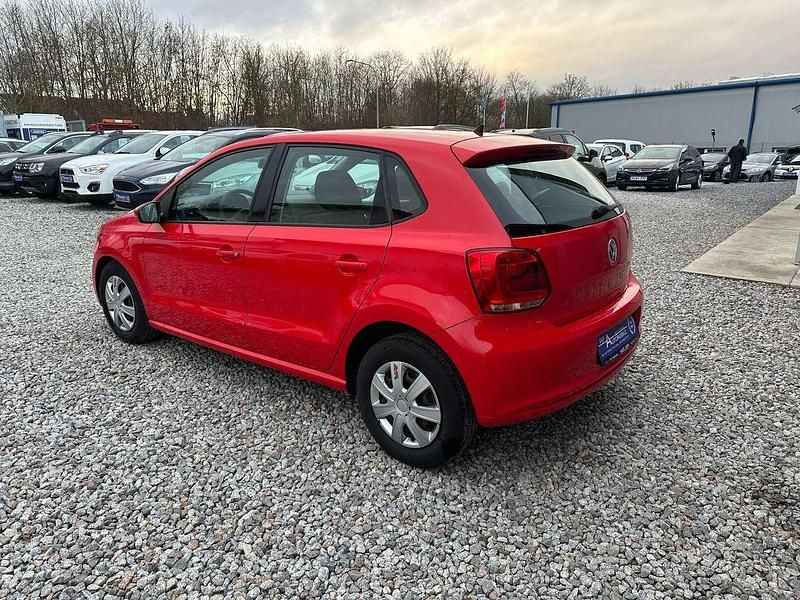 Gebraucht VW Polo Trendline 69 PS (50 kW) 2010 Rot Kleinwagen