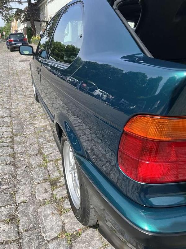 Gebraucht BMW 316 102 PS (75 kW) 1996 Grün Limousine