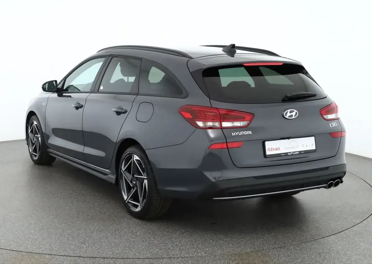 Neu Hyundai i30 N Line 150 PS (110 kW) 2026 Grau Kombi