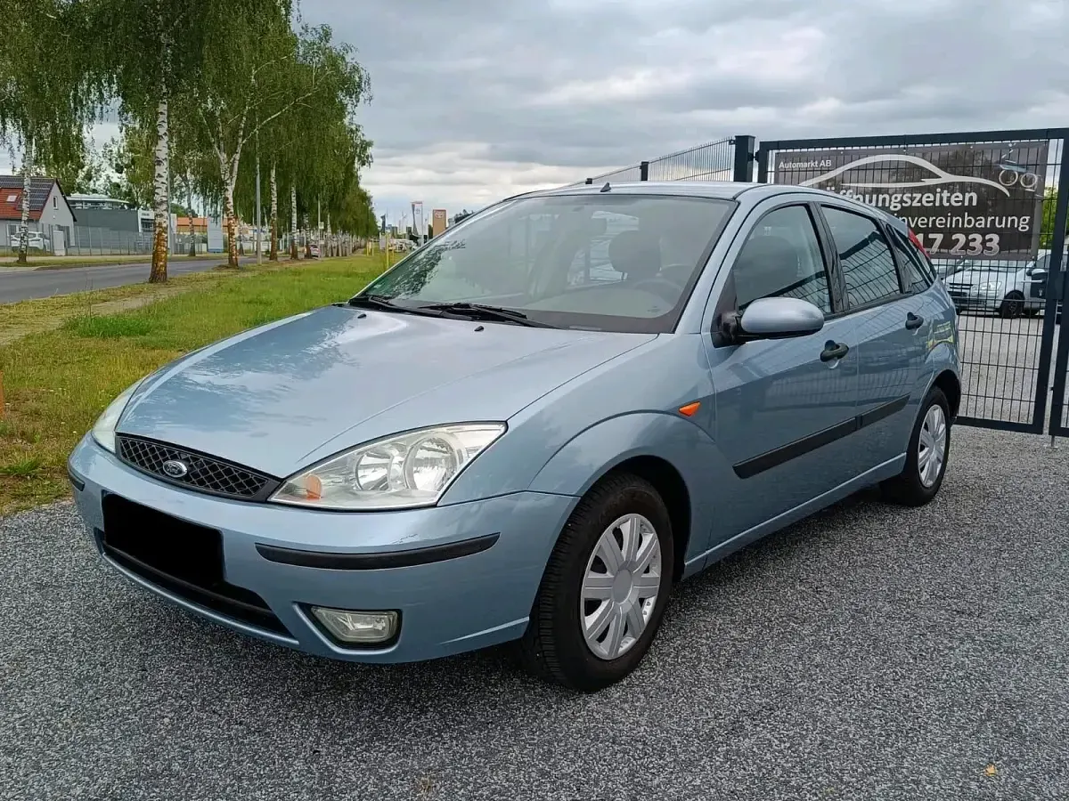 Gebraucht Ford Focus 101 PS (74 kW) 2004 Blau Limousine