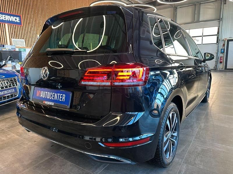 Gebraucht VW Golf IQ Drive 116 PS (85 kW) 2019 Schwarz Limousine