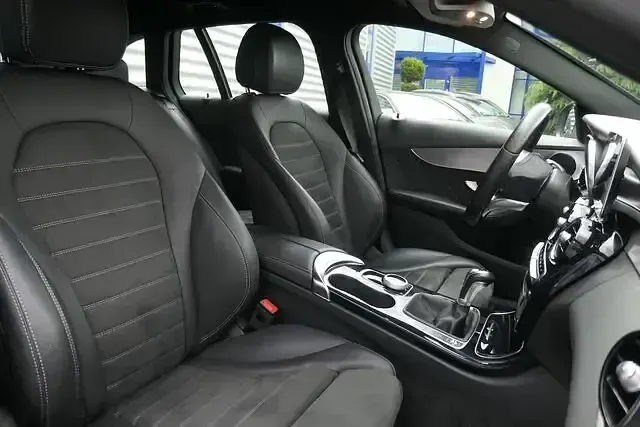 Gebraucht Mercedes C200 AMG line 2021 Grau