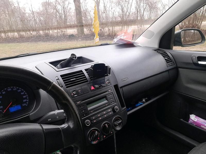 Grau Gebraucht 2007 VW Polo Kombi | 1.999 € - Bild 1/4