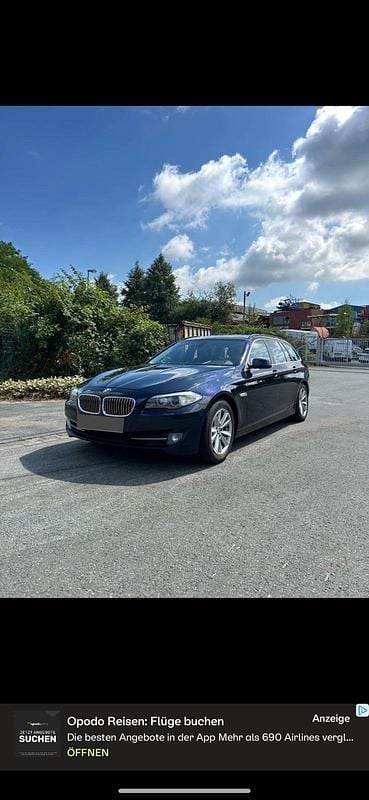 Gebraucht BMW 520 184 PS (135 kW) 2011 Blau Kombi