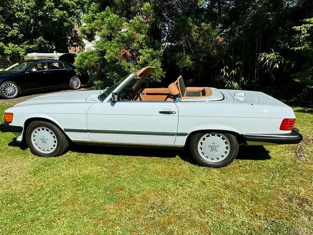 Gebraucht Mercedes 560 231 PS (169 kW) 1986 Weiß Cabrio