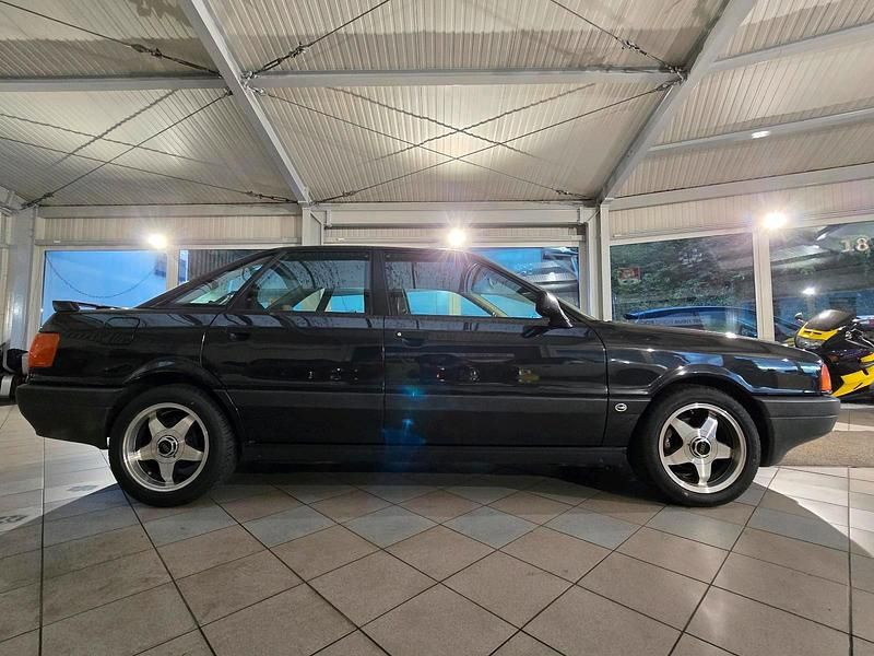 Schwarz Gebraucht 1991 Audi 80 Young Limousine | 6.800 € - Bild 1/4