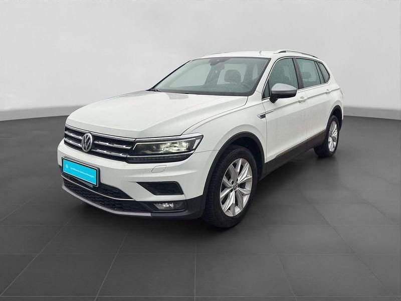 Gebraucht VW Tiguan Allspace Highline 150 PS (110 kW) 2022 Weiß SUV