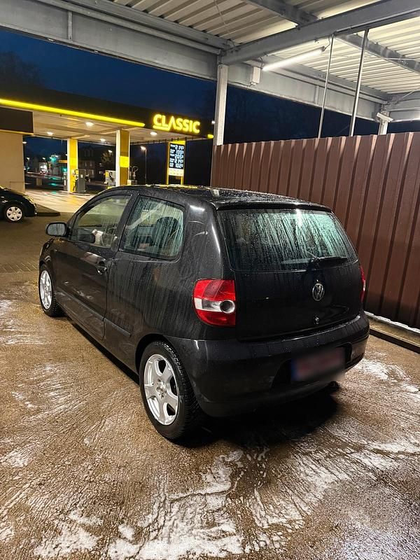 Gebraucht VW Fox 54 PS (39 kW) 2006 Schwarz Kleinwagen