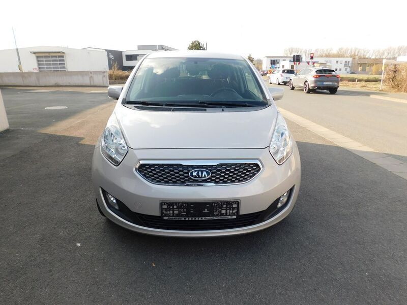 Silber Gebraucht 2010 Kia Venga Spirit Kleinwagen | 4.999 € (Guter Preis) - Bild 1/4