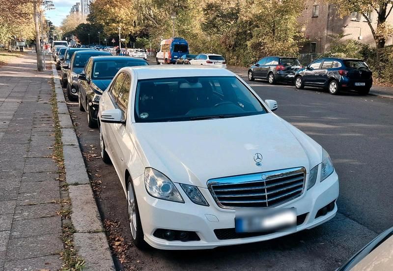 Gebraucht Mercedes E350 292 PS (214 kW) 2009 Weiß Limousine