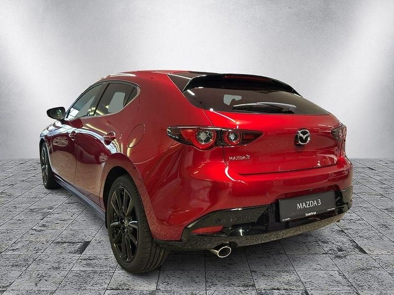 Neu Mazda 3 Homura-Line 140 PS (102 kW) 2025 Rot Limousine