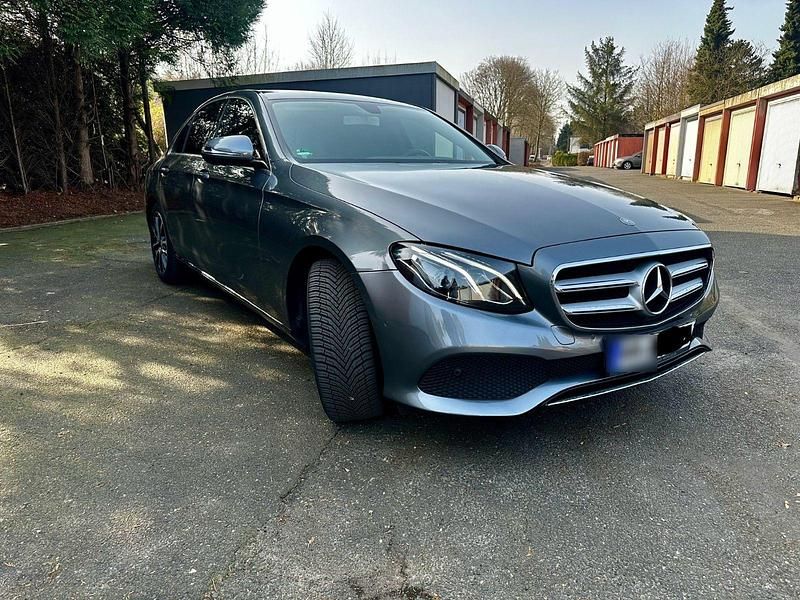 Usata Mercedes E200 184 CV (135 kW) 2016 Grigio Berlina