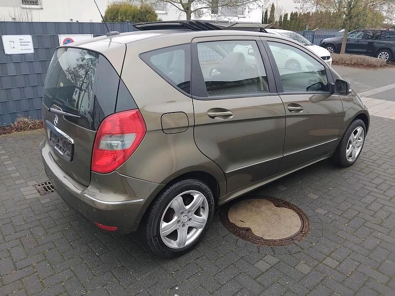 Gebraucht Mercedes A170 Edition 131 PS (96 kW) 2008 Gold Kleinwagen