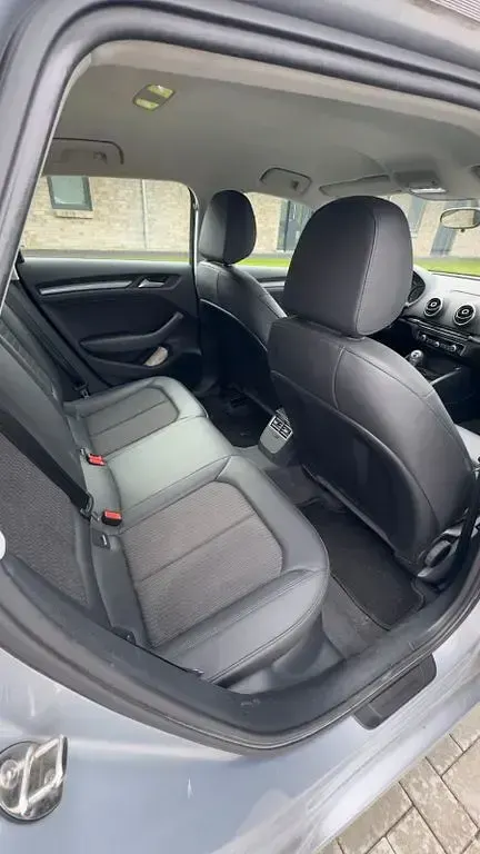 Gebraucht Audi A3 Attraction 125 PS (91 kW) 2014 Grau Limousine