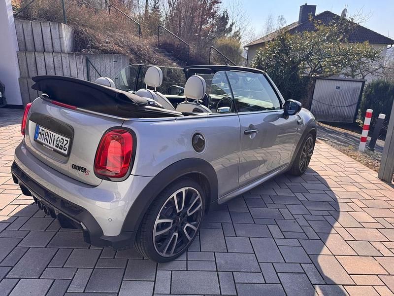 Gebraucht Mini Cooper S Cabriolet 178 PS (130 kW) 2023 Silber Cabrio