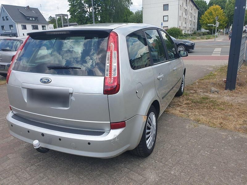 Gebraucht Ford Focus 110 PS (80 kW) 2009 Silber Limousine