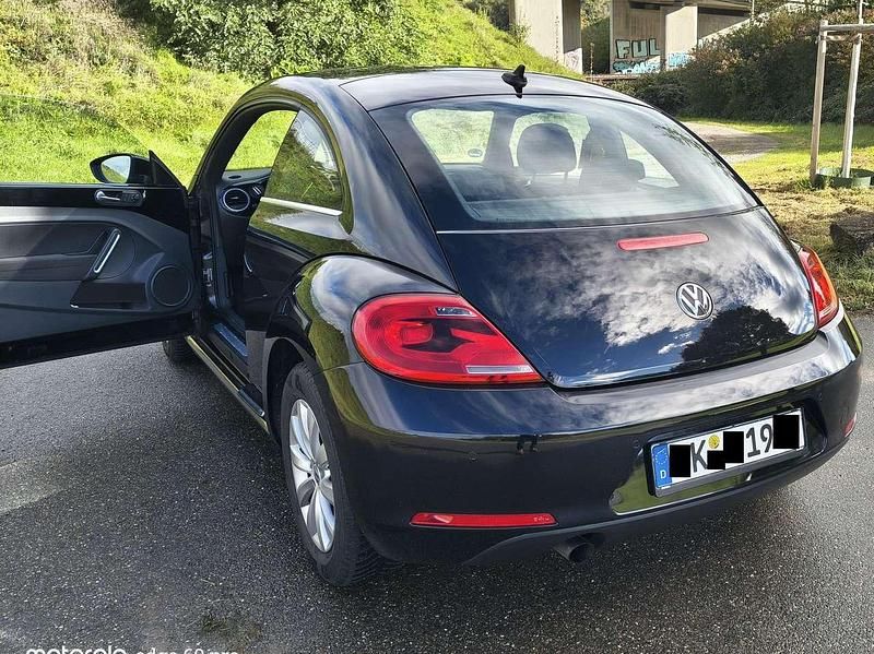 Gebraucht VW Beetle Design 105 PS (77 kW) 2012 Schwarz Kleinwagen