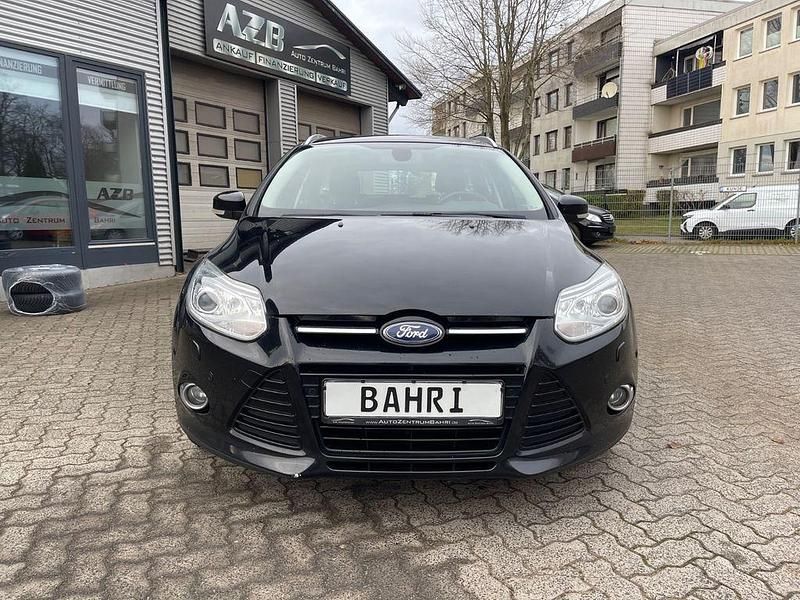 Gebraucht Ford Focus Titanium 140 PS (102 kW) 2013 Schwarz Limousine