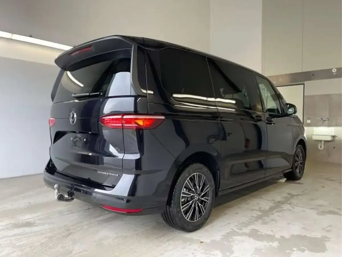 Neu VW Multivan Business 245 PS (180 kW) 2025 Deep black perleffekt/schwarz Van / Kleinbus