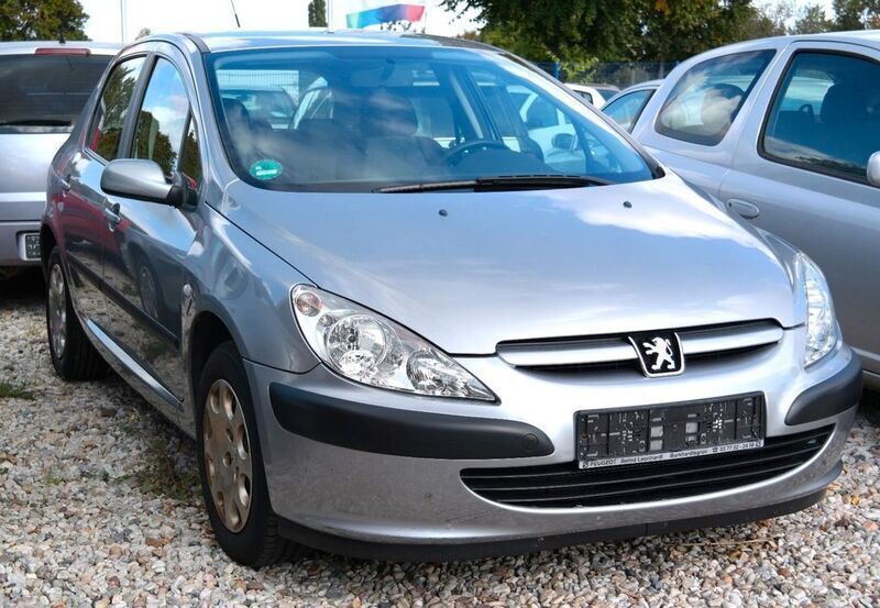 Grau Gebraucht 2005 Peugeot 307 Filou Limousine | 1.490 € (Guter Preis) - Bild 1/4