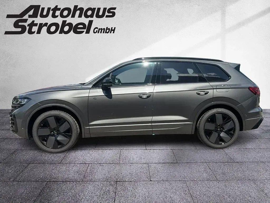 Neu VW Touareg R 462 PS (339 kW) 2026 Grau SUV