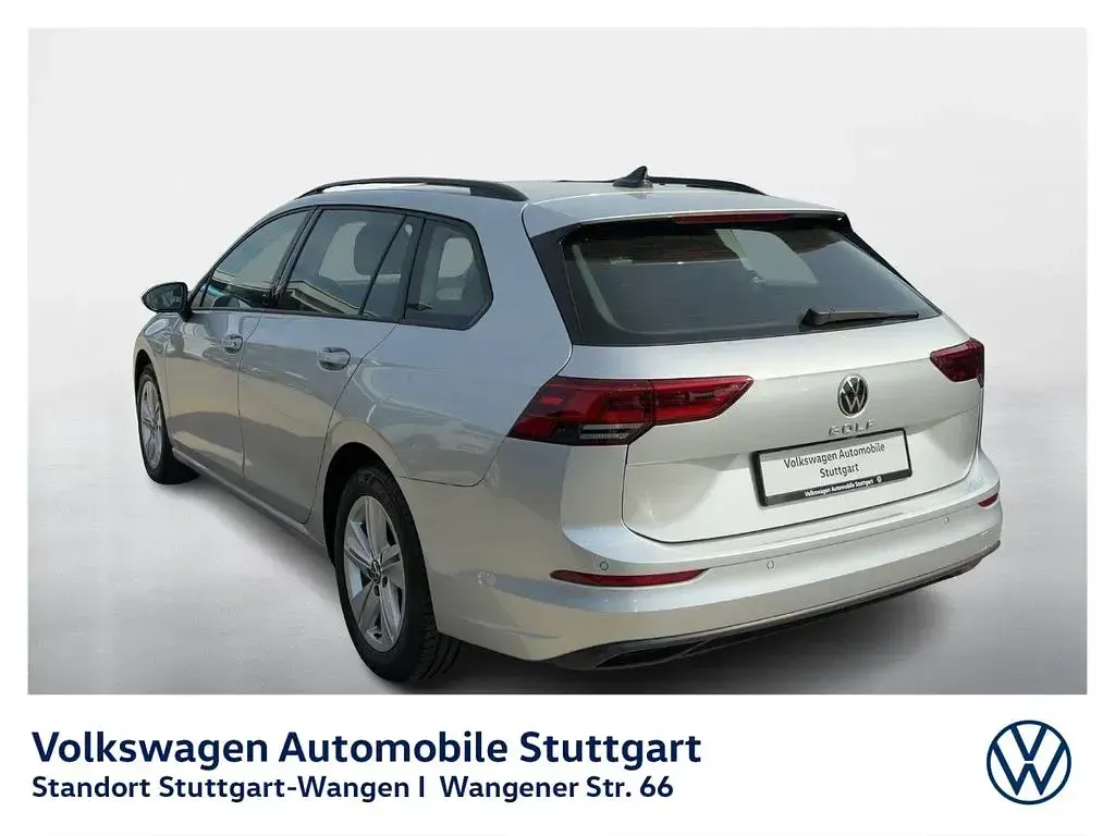 Gebraucht VW Golf VIII Life 150 PS (110 kW) 2023 Reflexsilber metallic Kombi