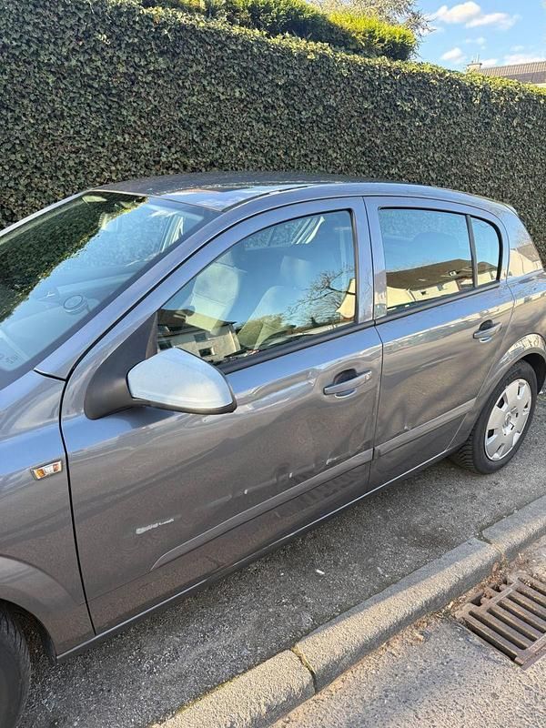 Gebraucht Opel Astra 90 PS (66 kW) 2006 Blau Kombi