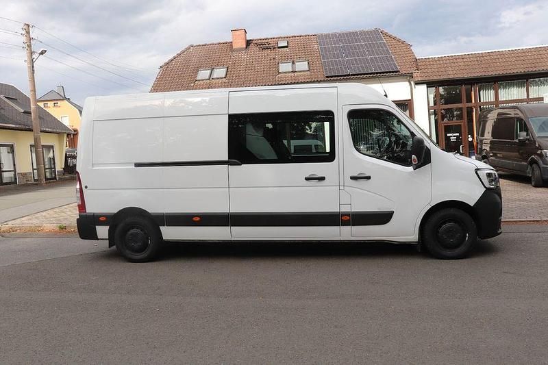 Weiß Gebraucht 2022 Renault Master Van | 22.604 € (Fairer Preis) - Bild 1/4