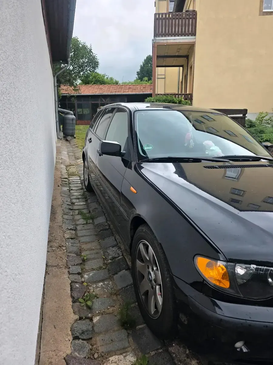 Gebraucht BMW 318 140 PS (102 kW) 2005 Schwarz Kombi