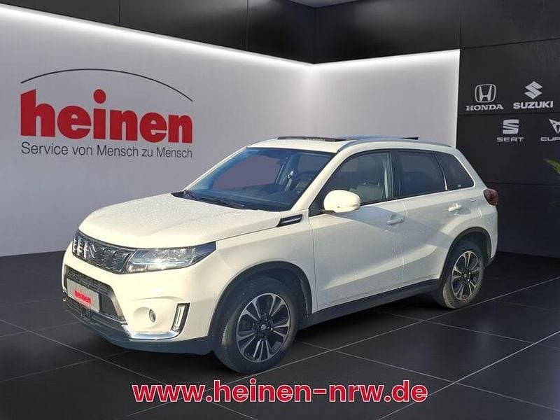 Weiß Gebraucht 2021 Suzuki Vitara Comfort+ SUV | 17.959 € (Guter Preis) - Bild 1/4