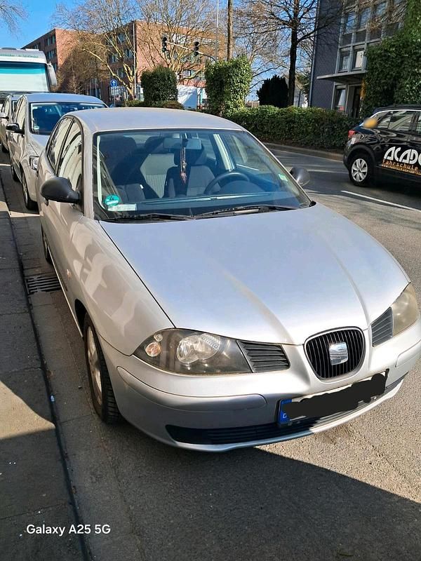 Gebraucht Seat Ibiza 70 PS (51 kW) 2005 Silber Kleinwagen