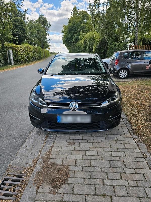 Andere farben Gebraucht 2019 VW Golf VII R-line Kleinwagen | 13.500 € (Fairer Preis) - Bild 1/4
