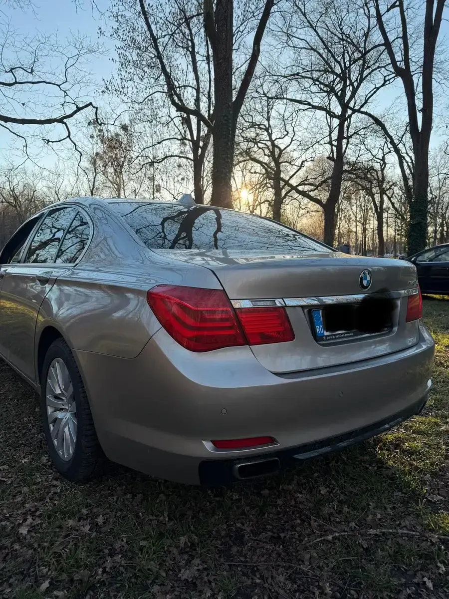Gebraucht BMW 740 Comfort Edition 306 PS (225 kW) 2010 Limousine