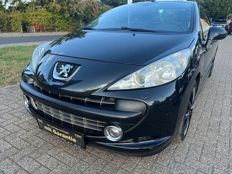 Schwarz Gebraucht 2008 Peugeot 207 CC Roland Garros Cabrio | 3.800 € (Guter Preis) - Bild 1/4