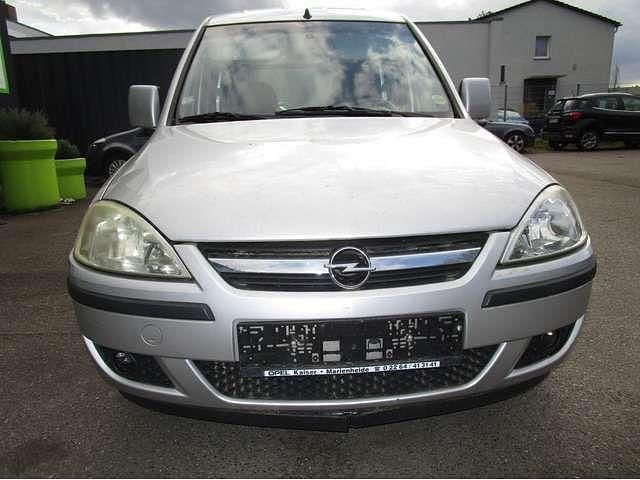 Używany Opel Combo Edition 90 KM (66 kW) 2010 Srebrny Minivan