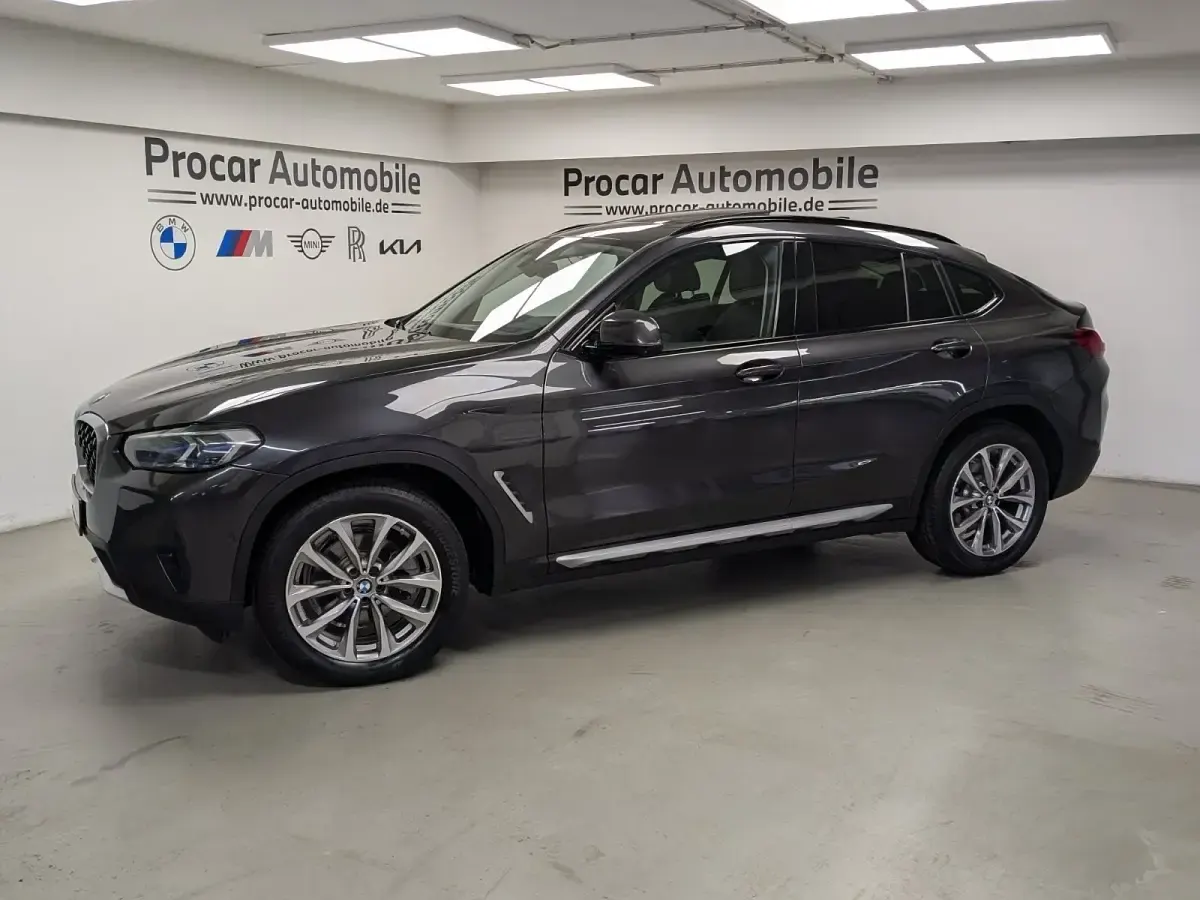 Gebraucht BMW X4 Performance 190 PS (139 kW) 2021 Grau SUV