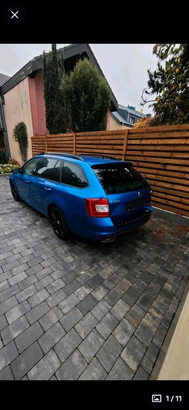 Blau Gebraucht 2014 Skoda Octavia RS Kombi | 9.499 € (Fairer Preis) - Bild 1/4